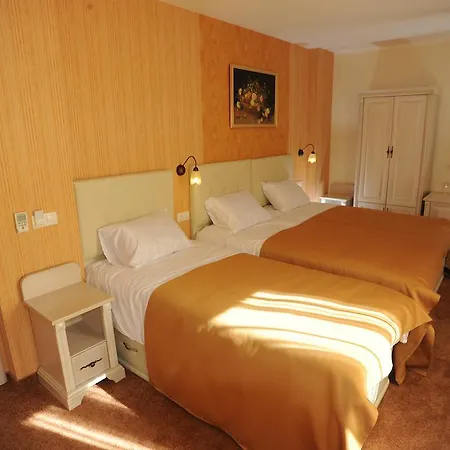 Ξενοδοχείο Adria 3*