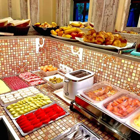 Hotell Adria 3*