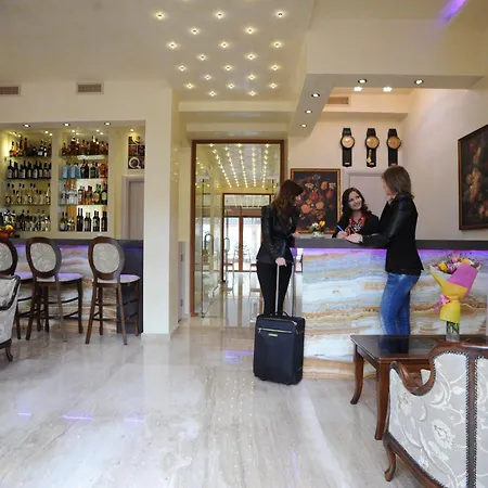 Adria Hotel 3*