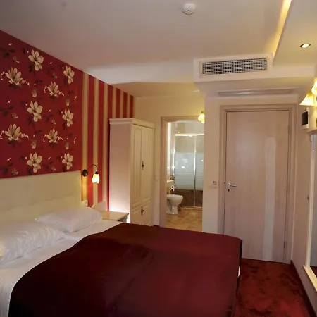 Hotel Adria 3*